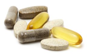 iStock-vitamins-supplements-pills-600x385